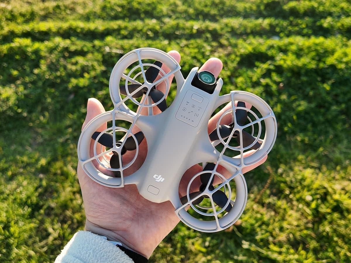 DJI Neo Fly More Combo: Inteligencia aérea en formato compacto